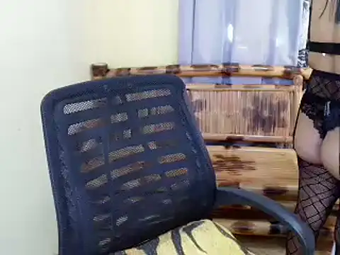 lovelyxmorena online show from 04-14-26, 11:33