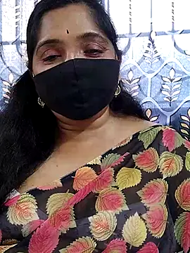 Snapshot of Soni-queen chatting on 11-22-25, 07:07 Soni-queen online show from 11-22-25, 07:07