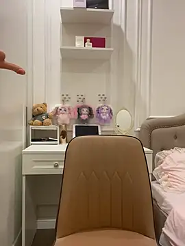 Queen-of-Love online show from 07-26-26, 05:31