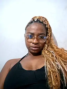 Snapshot of SexypuppyX chatting on 11-25-25, 07:03 SexypuppyX online show from 11-25-25, 07:03