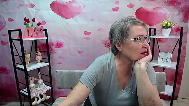 Snapshot of OlgaLuck chatting on 04-20-26, 05:21 OlgaLuck online show from 04-20-26, 05:21