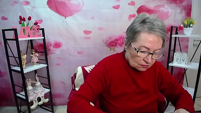 Snapshot of OlgaLuck chatting on 04-28-26, 05:12 OlgaLuck online show from 04-28-26, 05:12
