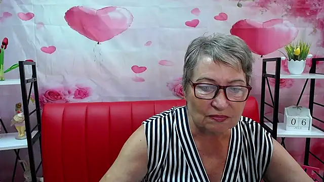 Snapshot of OlgaLuck chatting on 07-06-26, 05:15 OlgaLuck online show from 07-06-26, 05:15
