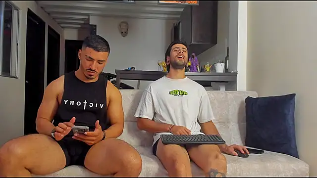 Snapshot of heteros_curious chatting on 11-22-25, 11:48 heteros curious online show from 11-22-25, 11:48