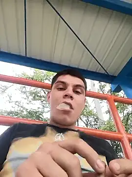 Snapshot of sebastianfelipe chatting on 02-13-26, 04:58 sebastianfelipe online show from 02-13-26, 04:58