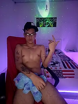 xanderss12  online show from 11-23-25, 09:58