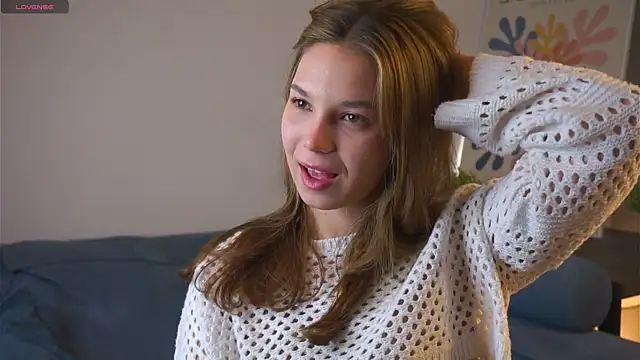 AmparoCilek online show from 02-16-26, 07:43