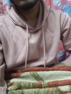 Snapshot of luckyutube chatting on 12-17-25, 04:46 luckyutube online show from 12-17-25, 04:46