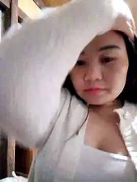 One-two22 online show from 11-26-25, 01:23