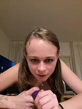 Snapshot of norafack33 chatting on 11-24-25, 05:23 norafack33 online show from 11-24-25, 05:23