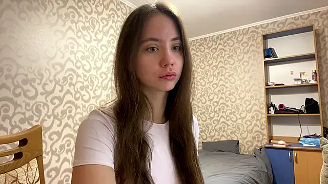 ChandaApplin online show from 12-19-25, 11:17