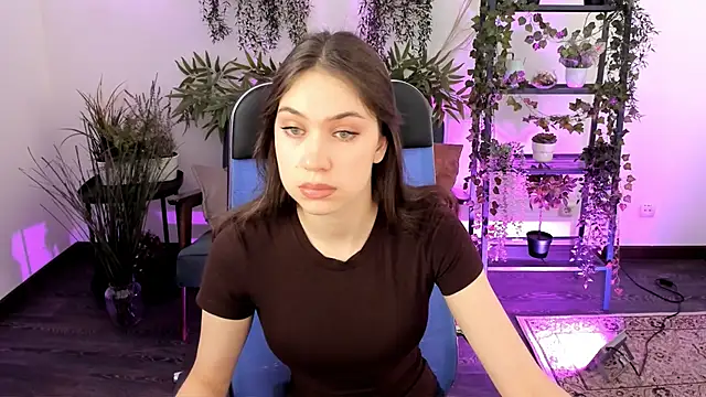 Snapshot of BlossomVesper chatting on 11-28-25, 08:50 BlossomVesper online show from 11-28-25, 08:50