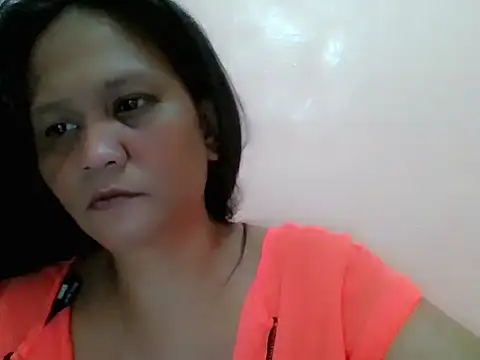 Snapshot of divinegrace1983 chatting on 07-19-26, 07:39 divinegrace1983 online show from 07-19-26, 07:39