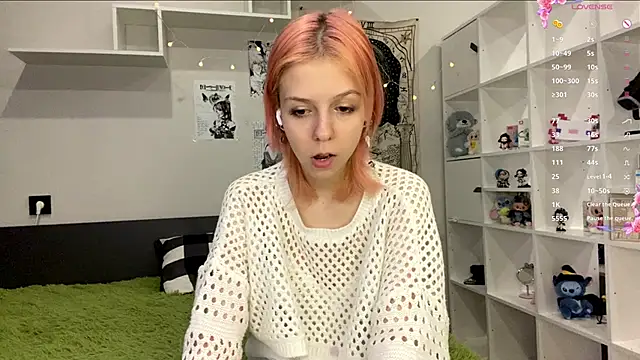 Snapshot of FairyLuna chatting on 02-08-26, 01:36 FairyLuna online show from 02-08-26, 01:36