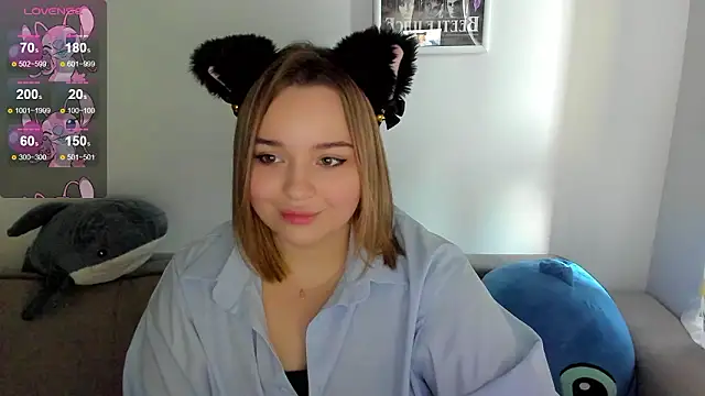 Snapshot of Lilovila chatting on 02-10-26, 10:41 Lilovila online show from 02-10-26, 10:41