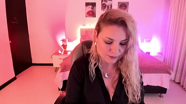 Violeta Hotter online show from 12-18-25, 11:16