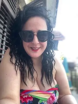 Snapshot of Mary_kansas_bbw chatting on 05-06-26, 03:50 Mary kansas bbw online show from 05-06-26, 03:50