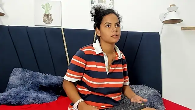 naomi x0 online show from 12-16-25, 03:06