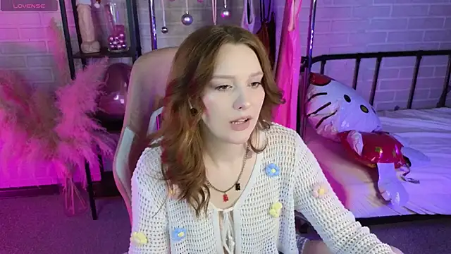 Ginger Kristin online show from 12-14-25, 08:20