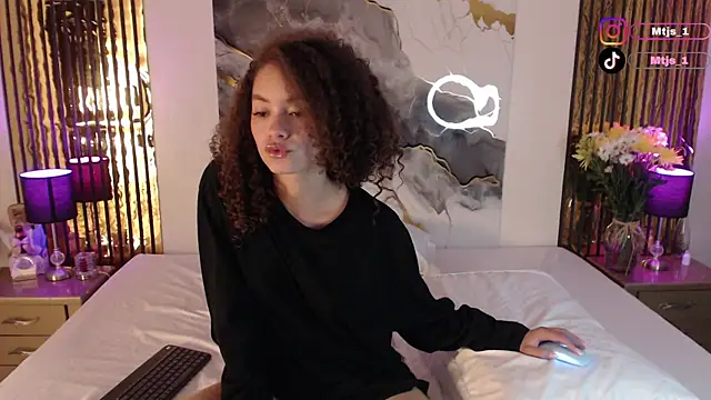 MiticaBrennet  online show from 04-15-26, 04:19