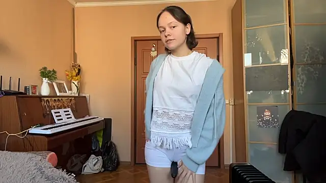 Snapshot of MerriCarros chatting on 02-03-26, 07:24 MerriCarros online show from 02-03-26, 07:24