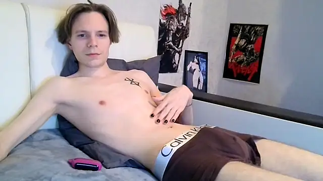 Snapshot of xWannalove chatting on 02-06-26, 04:32 xWannalove online show from 02-06-26, 04:32