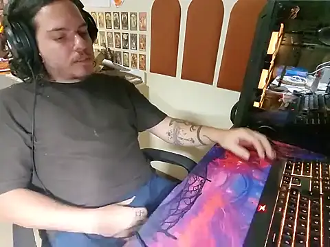 Snapshot of xxxMysticMan chatting on 11-23-25, 03:17 xxxMysticMan online show from 11-23-25, 03:17