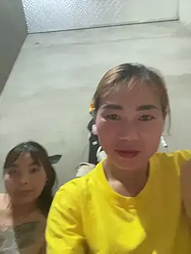 Snapshot of meganmeo chatting on 04-18-26, 05:33 meganmeo online show from 04-18-26, 05:33