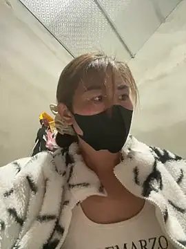 Snapshot of meganmeo chatting on 04-18-26, 10:10 meganmeo online show from 04-18-26, 10:10