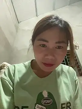 Snapshot of meganmeo chatting on 04-25-26, 02:03 meganmeo online show from 04-25-26, 02:03