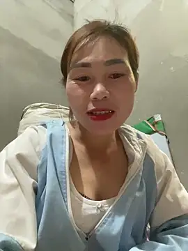 Snapshot of meganmeo chatting on 04-27-26, 11:08 meganmeo online show from 04-27-26, 11:08