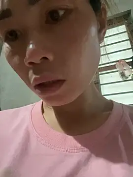 Snapshot of meganmeo chatting on 05-02-26, 11:21 meganmeo online show from 05-02-26, 11:21