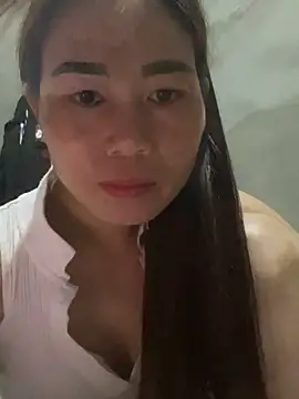 Snapshot of meganmeo chatting on 05-14-26, 12:17 meganmeo online show from 05-14-26, 12:17