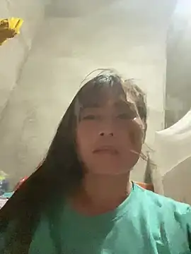Snapshot of meganmeo chatting on 06-08-26, 12:49 meganmeo online show from 06-08-26, 12:49