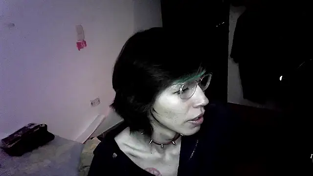 Snapshot of ghooozt69_ chatting on 12-18-25, 02:50 ghooozt69 online show from 12-18-25, 02:50