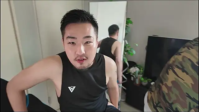 NAMABORI TAICHI online show from 04-18-26, 02:04