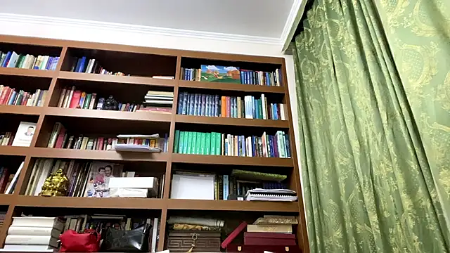 LinaClous online show from 01-15-26, 01:26