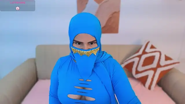 Snapshot of Mayraa_arabelle chatting on 11-26-25, 03:57 Mayraa arabelle online show from 11-26-25, 03:57