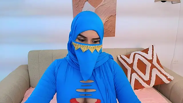 Snapshot of Mayraa_arabelle chatting on 11-30-25, 04:00 Mayraa arabelle online show from 11-30-25, 04:00