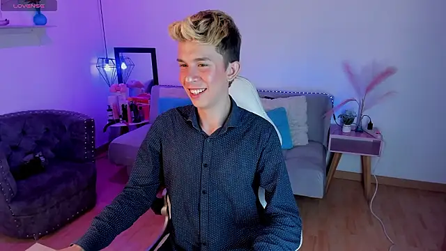 Juaan Diick online show from 02-10-26, 05:17