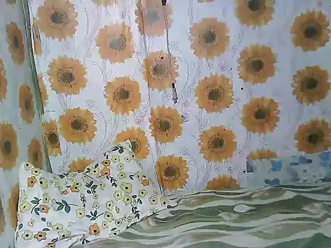 Smilinglovely online show from 03-16-26, 06:23