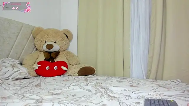 Snapshot of lia_sweetty chatting on 04-04-26, 09:34 lia sweetty online show from 04-04-26, 09:34