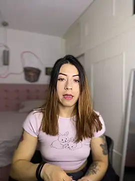 MaddieHunter online show from 12-04-25, 01:42