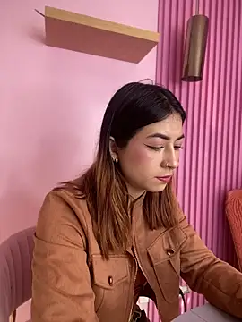 MaddieHunter online show from 01-11-26, 01:05