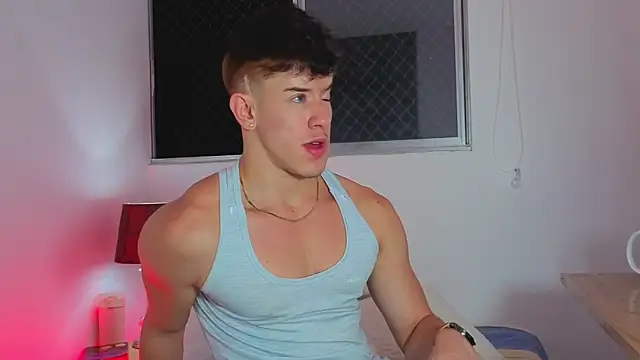 Snapshot of Maxx_cooper chatting on 11-24-25, 03:50 Maxx cooper online show from 11-24-25, 03:50