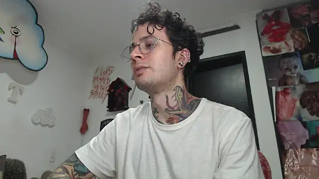 CryBoy13 online show from 12-05-25, 04:21