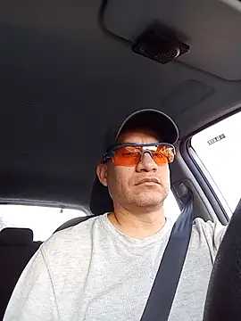 ChrisFloresP online show from 11-29-25, 01:58