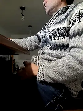ChrisFloresP online show from 06-24-26, 06:01