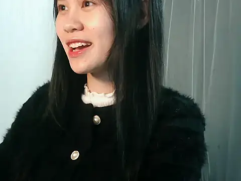 Snapshot of Nunaa18 chatting on 12-14-25, 03:06 Nunaa18 online show from 12-14-25, 03:06