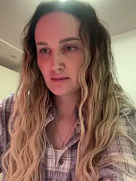 TomilaSi online show from 11-25-25, 06:52